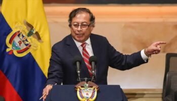 Petro denuncia: EEUU es primer país en bombardear una capital suramericana