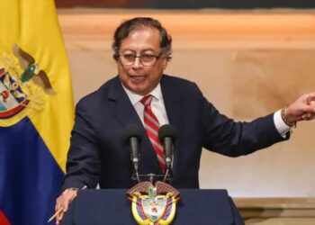 Petro denuncia: EEUU es primer país en bombardear una capital suramericana