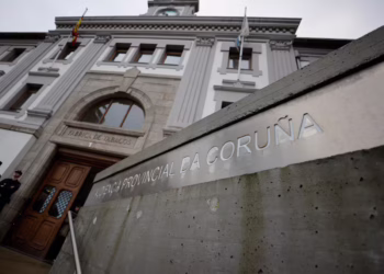 La Plataforma de Víctimas Tren Santiago convoca hoy concentraciones simultáneas ante el CGPJ en Madrid y la Audiencia Provincial de A Coruña 