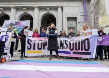 Plataforma Trans denuncia tres meses de silencio del Defensor del Pueblo ante la vulneración de derechos de personas trans migrantes