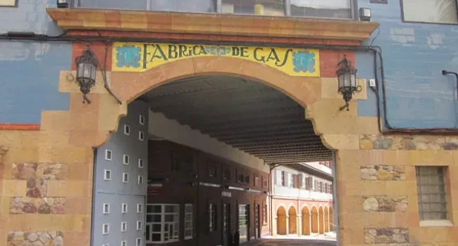 La plataforma Fábrica de Gas e Ideas pide a la Consejería de Cultura que se mantenga firme en la protección de la Marquesina de Ildefonso Sánchez del Río