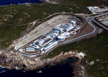 Alertan que a Ría de Ferrol atéigase de vertidos de toalliñas húmidas