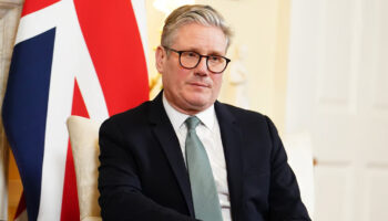 Mayoría de británicos pide cambio de líder laborista