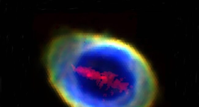 La emblemática nebulosa del Anillo enseña un secreto de su interior