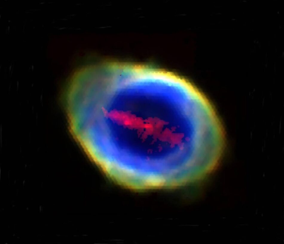 La emblemática nebulosa del Anillo enseña un secreto de su interior