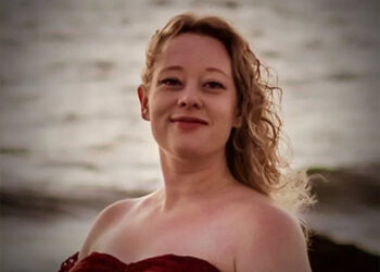 Víctima fatal de tiroteo en Minneapolis ganó en 2020 premio de poesía