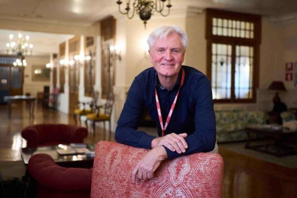 Bert Poolman, bioquímico y especialista en biología sintética: “Si alguien quisiera hacer daño, hoy es más fácil fabricar una bomba que una célula sintética”