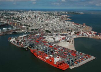 Continúa la huelga portuaria en Uruguay