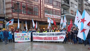 O sector galego das conservas de peixe clama na rúa por melloras laborais