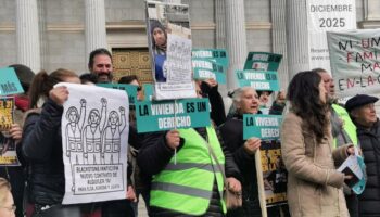 Los colectivos sociales advierten de la falta de compromiso para validar la moratoria antidesahucios en el Congreso