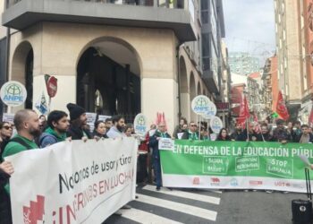 El profesorado de la Región de Murcia alerta de un grave deterioro de sus condiciones laborales