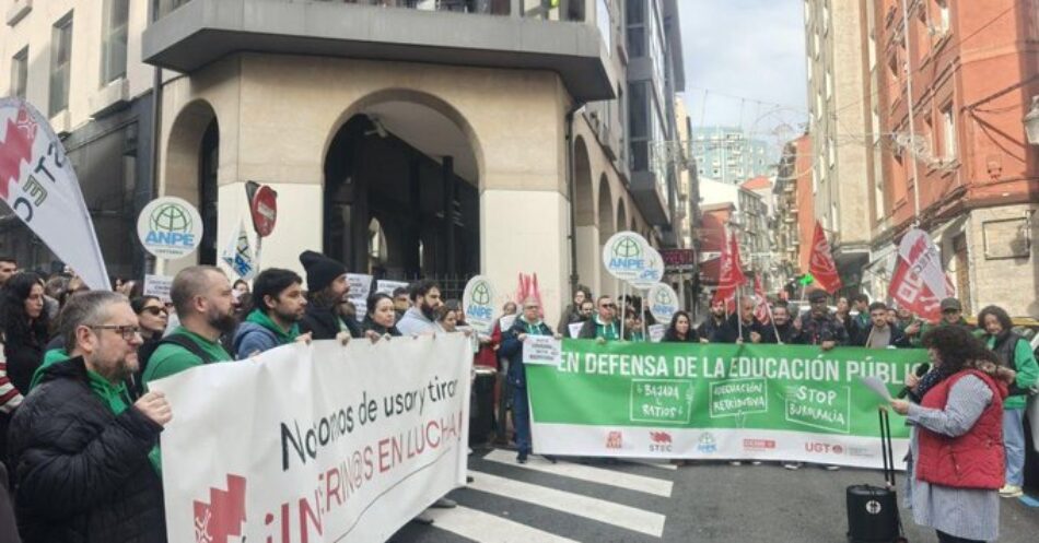 El profesorado de la Región de Murcia alerta de un grave deterioro de sus condiciones laborales