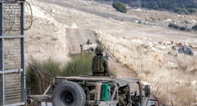 Fuerzas israelíes disparan proyectiles en el oeste de Daraa, Siria