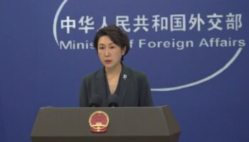 China condena con dureza la “intimidación estadounidense” y defiende la soberanía de Caracas. Insta a «liberar de inmediato» al presidente Nicolás Maduro y a Cilia Flores