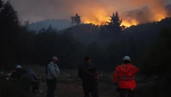 Elevan a 21 los fallecidos y a más de 20.000 los damnificados por incendios en Chile