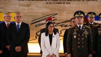 Delcy Rodríguez “no tiene previsto viajes fuera“ de Venezuela