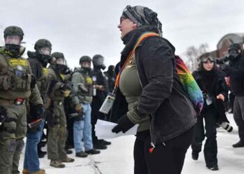 Soldados en Alaska listos para ir a Minneapolis ante protestas