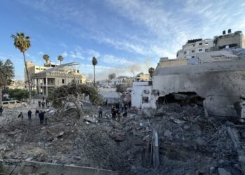 Municipios de Gaza alertan sobre la imposibilidad de retirar los escombros sin maquinaria adecuada