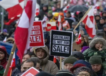 Comisión Europea debate sobre Groenlandia con jefe de la OTAN y varios líderes europeos