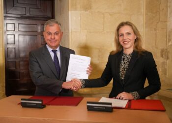 La extrema derecha nos ataca de nuevo: ayúdanos