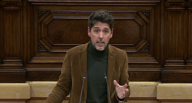 El Parlament dona suport a la pujada de l’SMI fins als 1.221 euros a proposta dels Comuns