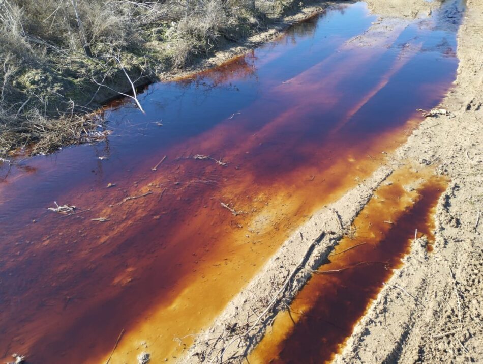 Denuncian vertidos de aguas residuales desde Valdemingómez hacia el río Manzanares
