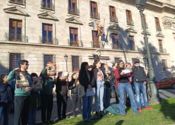 Sindicatos y movimientos sociales de Valencia denuncian las vulneraciones del derecho a huelga