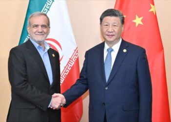 China defiende su comercio con Irán y exige a EEUU respetarlo