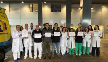 As médicas e médicos das urxencias hospitalarias galegas convocan unha nova concentración o luns 9