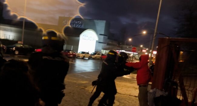 A CIG denuncia a desmedida acción policial para afogar a folga do persoal do transporte de viaxeiros/as