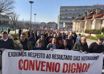 Centos de traballadores e traballadoras do transporte en autobús exixen que se respecte o resultado das votacións