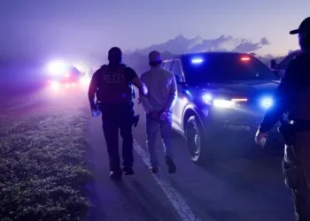 EE.UU. exige datos de críticos del ICE a empresas tecnológicas