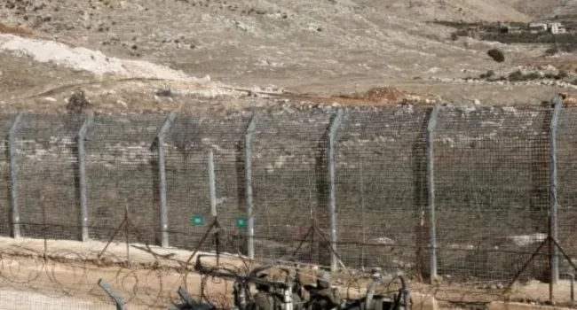 «Israel» incursiona con 30 vehículos en Quneitra, sur de Siria