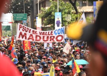 Entre la paz y el asedio: el desafío político de la Revolución Bolivariana