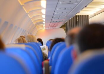 FSC-CCOO celebra que Sumar registre en el Congreso la iniciativa sobre jubilación anticipada de los y las tripulantes de cabina de pasajeros (TCP)