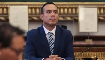 Congreso de Perú destituye al presidente interino José Jerí