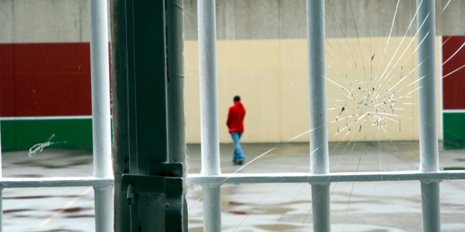 La indiferencia y la falta de prevención provocan un aumento de las agresiones al personal penitenciario en 2025