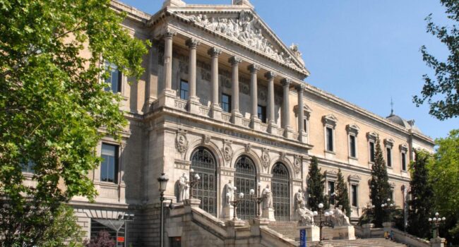 Denuncian el riesgo extremo para el personal y el patrimonio de la Biblioteca Nacional por falta de un plan de autoprotección