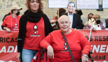 Más de 150 colectivos firman un manifiesto contra el desahucio de la histórica activista Paca Blanco