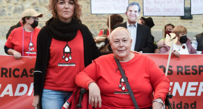 Más de 150 colectivos firman un manifiesto contra el desahucio de la histórica activista Paca Blanco