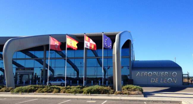Izquierda Unida Podemos San Andrés denuncia 15 años de incumplimientos en los accesos al Aeropuerto de León