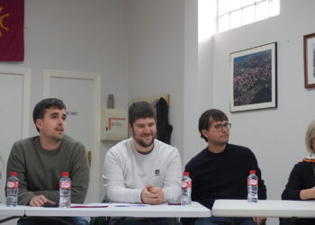 Cantabristas se reivindica como opción útil frente a una oposición parlamentaria desaparecida e instalada en conflictos internos