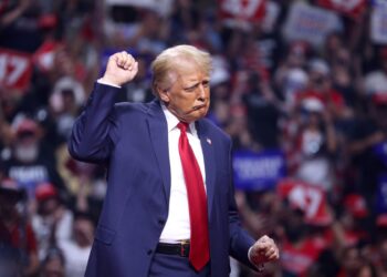 La últimas encuestas en EE.UU. reducen la aprobación de Donald Trump al 37%