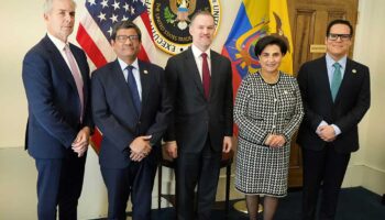 Ecuador y EEUU concluyen negociación de acuerdo comercial