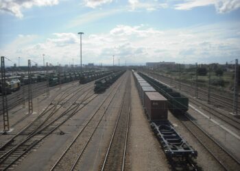 Huelga en la plantilla de ferroviarios de ALSA en la Estación clasificatoria Font Sant Lluís de València 