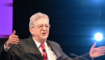 Mélenchon acusa a EEUU e Israel de buscar el petróleo de Irán