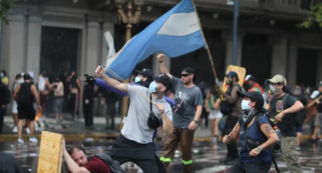 Argentina y la reforma laboral: datos claves de la precarización de la vida de los trabajadores