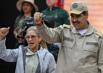 Maduro presenta declaración ante tribunal por bloqueo a defensa
