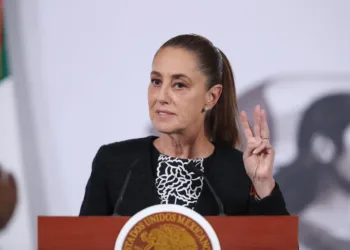 México rechaza amenaza de aranceles de EE.UU. por suministro de petróleo a Cuba