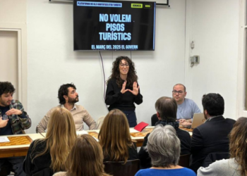 Se presentó la Plataforma «No Volem Pisos Turístics a Badalona»
